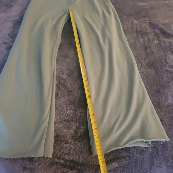 Off The Shoulder 2 Piece Set Size XL NWT - Picture 7 of 10